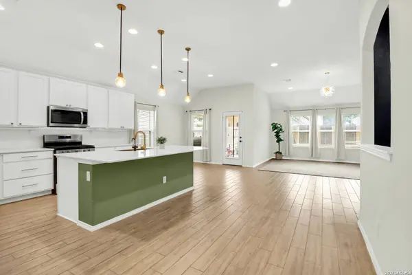445 Rosemellow, New Braunfels, TX 78132