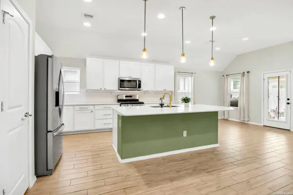 445 Rosemellow, New Braunfels, TX 78132