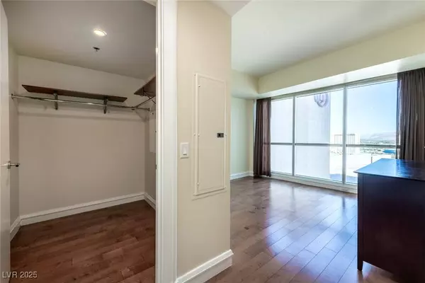 2700 Las Vegas BLVD #1804, Las Vegas, NV 89109