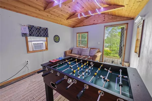 104 Cove DR, Fair Play, SC 29643