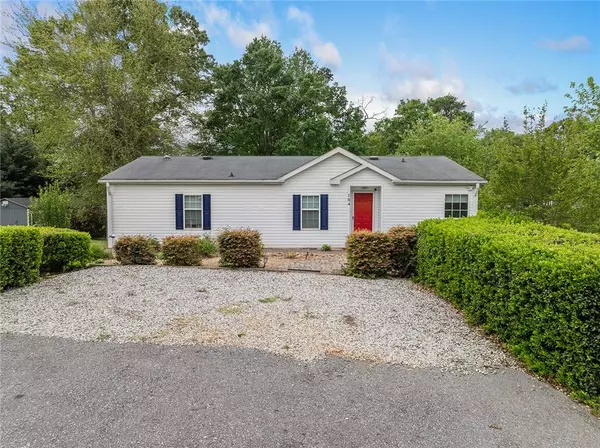 104 Cove DR, Fair Play, SC 29643