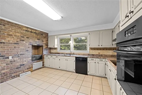 1190 Doyle ST, Westminster, SC 29693