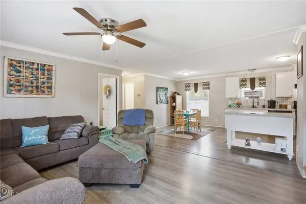 240 Timberlake DR, Seneca, SC 29678