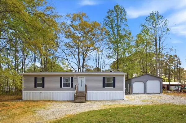 240 Timberlake DR, Seneca, SC 29678