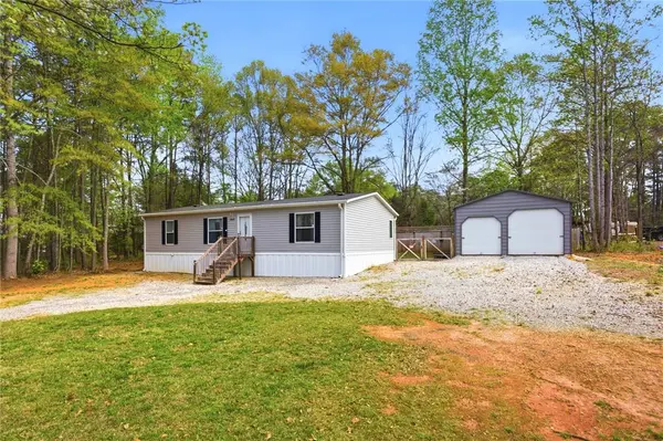 240 Timberlake DR, Seneca, SC 29678