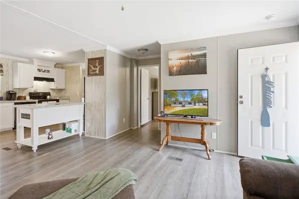 240 Timberlake DR, Seneca, SC 29678