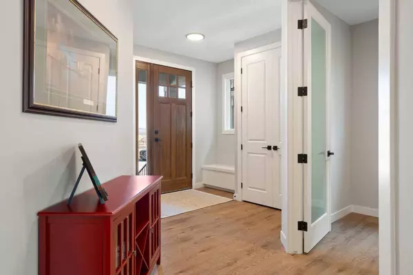 62 Chokecherry RDG, Rural Rocky View County, AB T3Z0G2