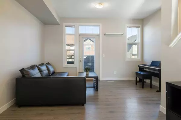 205 Legacy Common SE, Calgary, AB T2X 4H9