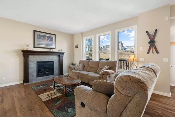 240 Heritage Bay, Cochrane, AB T4C 0L5