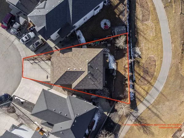 240 Heritage Bay, Cochrane, AB T4C 0L5