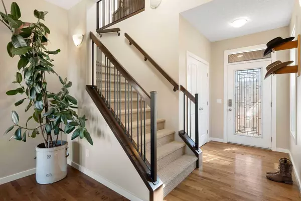 240 Heritage Bay, Cochrane, AB T4C 0L5