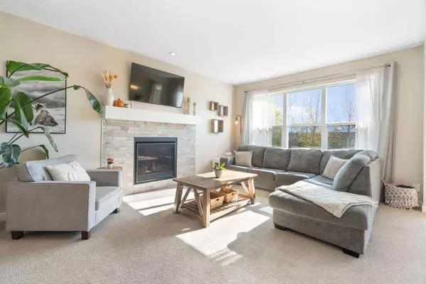 75 Buckskin WAY, Cochrane, AB T4C 2P2