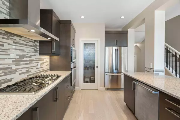 75 Buckskin WAY, Cochrane, AB T4C 2P2