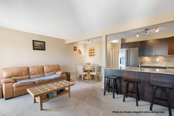 48 Panatella Villas NW, Calgary, AB T3K 0G6