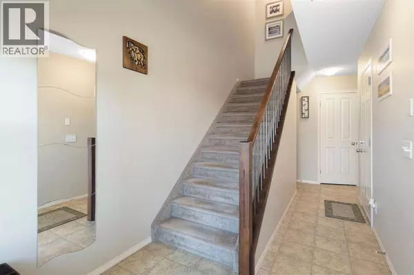 48 Panatella Villas NW, Calgary, AB T3K0G6