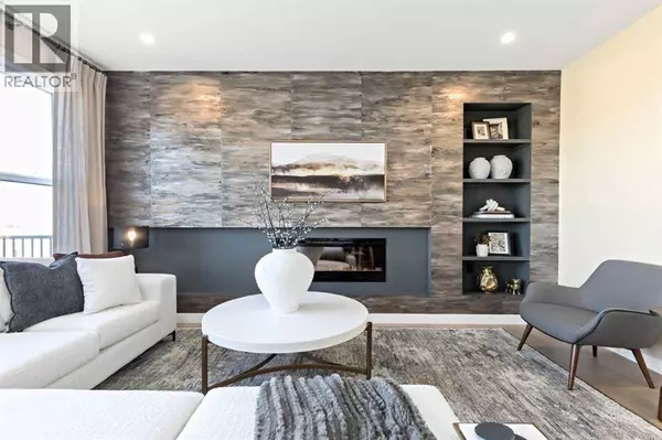 28 Southborough Lane, Cochrane, AB T2C5H9