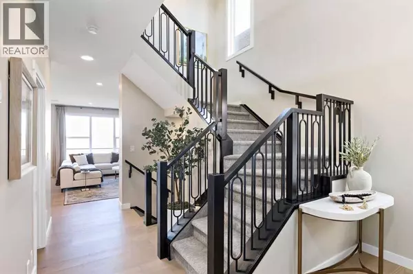 28 Southborough Lane, Cochrane, AB T2C5H9