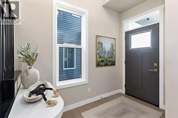 28 Southborough Lane, Cochrane, AB T2C5H9