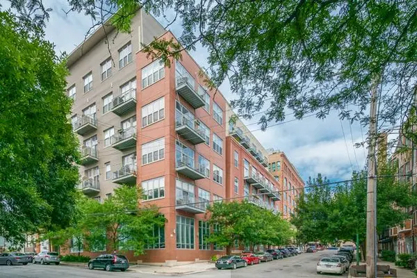 824 W Superior ST #307, Chicago, IL 60642