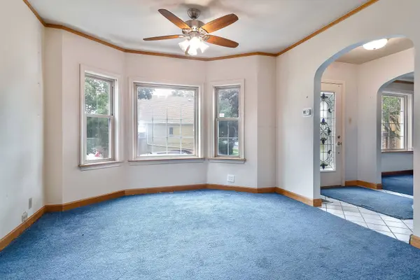 6500 S Komensky AVE, Chicago, IL 60629