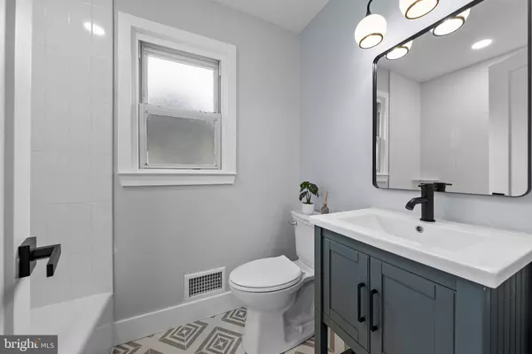 41 GREENFIELD AVE, Lawrenceville, NJ 08648