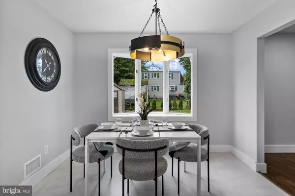 41 GREENFIELD AVE, Lawrenceville, NJ 08648