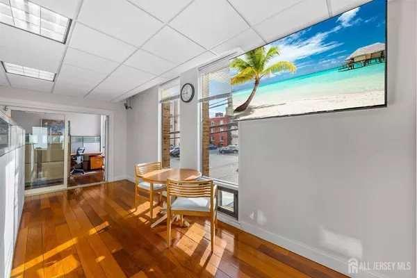 90 paterson ST, New Brunswick, NJ 08901