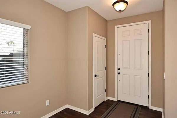 784 W LEADWOOD Avenue, San Tan Valley, AZ 85140