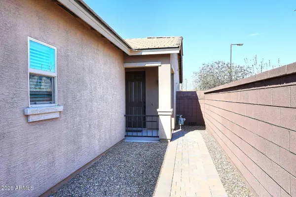 784 W LEADWOOD Avenue, San Tan Valley, AZ 85140
