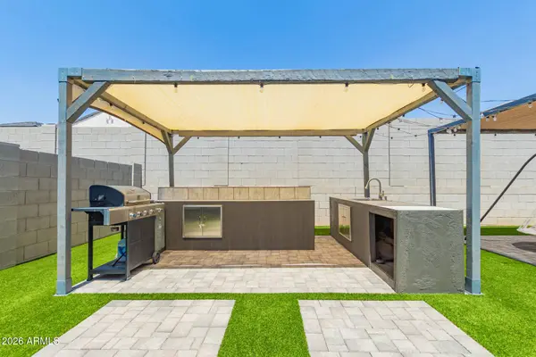 2004 W SANDOVAL Avenue, Apache Junction, AZ 85120