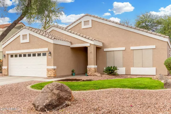 39242 N LUKE Circle, San Tan Valley, AZ 85140