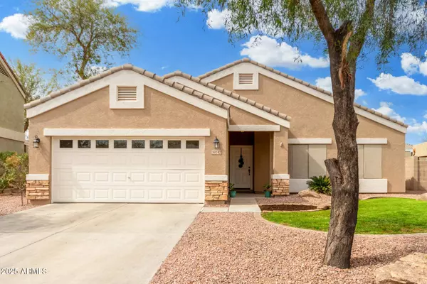 39242 N LUKE Circle, San Tan Valley, AZ 85140