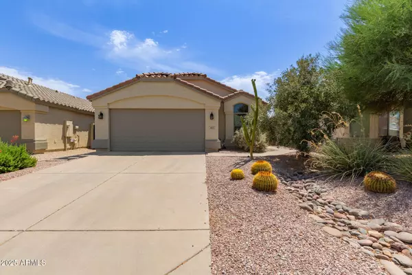 663 E DANIELLA Drive, San Tan Valley, AZ 85140