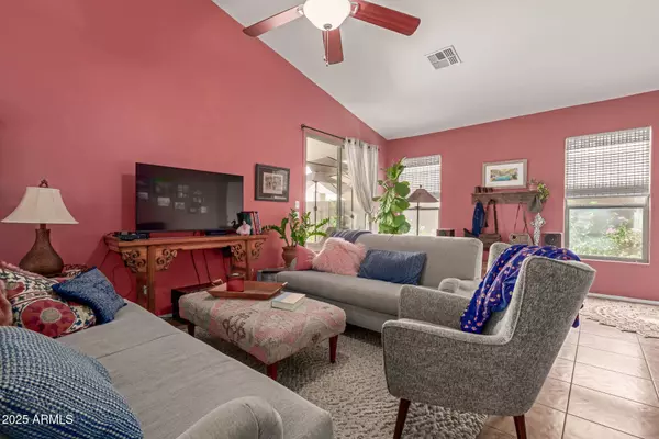 663 E DANIELLA Drive, San Tan Valley, AZ 85140