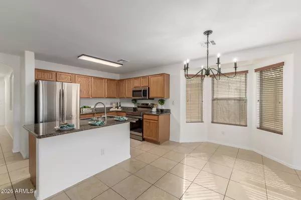 29272 N RED FINCH Drive, San Tan Valley, AZ 85143