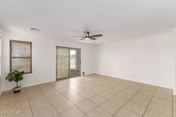 29272 N RED FINCH Drive, San Tan Valley, AZ 85143