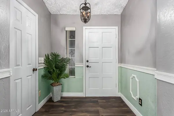 5703 E GREENWAY Street, Mesa, AZ 85205