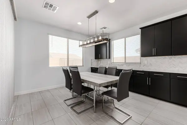 18612 W BUTLER Drive, Waddell, AZ 85355