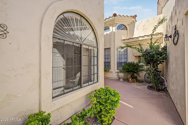 1700 E LAKESIDE Drive #63, Gilbert, AZ 85234