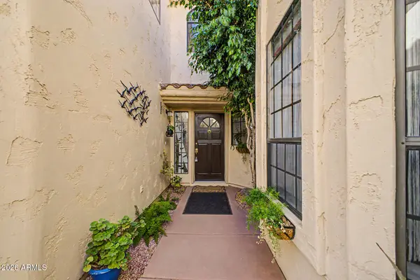 1700 E LAKESIDE Drive #63, Gilbert, AZ 85234