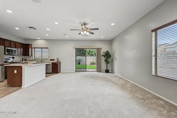 39279 N JAY Circle, San Tan Valley, AZ 85140