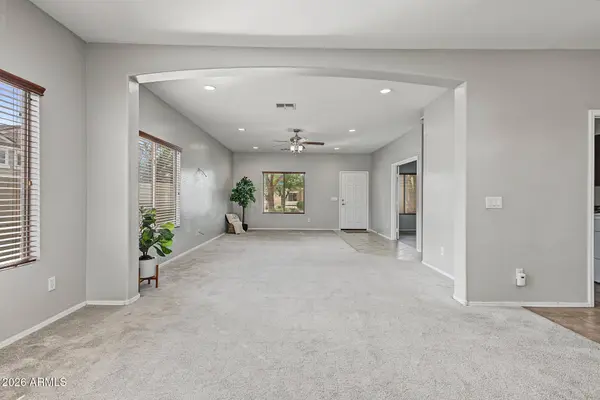 39279 N JAY Circle, San Tan Valley, AZ 85140