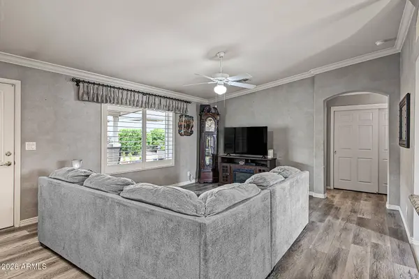 11518 E MENDOZA Avenue, Mesa, AZ 85209