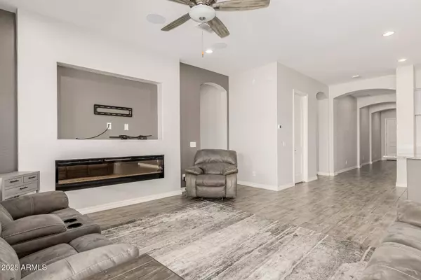 1228 W Snowbell Avenue, Queen Creek, AZ 85140