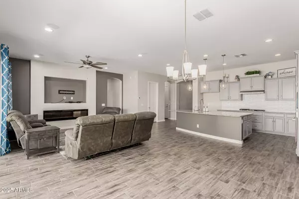 1228 W Snowbell Avenue, Queen Creek, AZ 85140