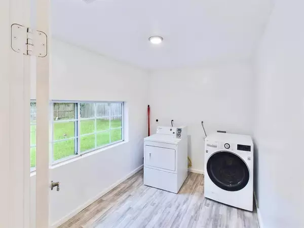 15603 Grovespring DR, Houston, TX 77068