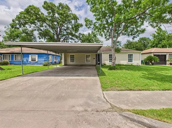 4927 Ward ST, Houston, TX 77021