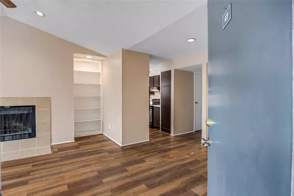 6701 Sands Point DR #47, Houston, TX 77074