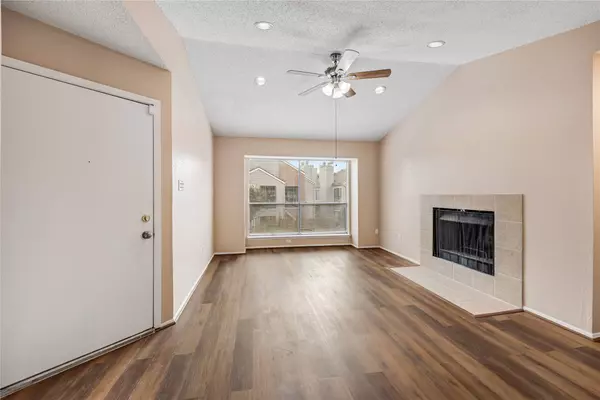 6701 Sands Point DR #47, Houston, TX 77074