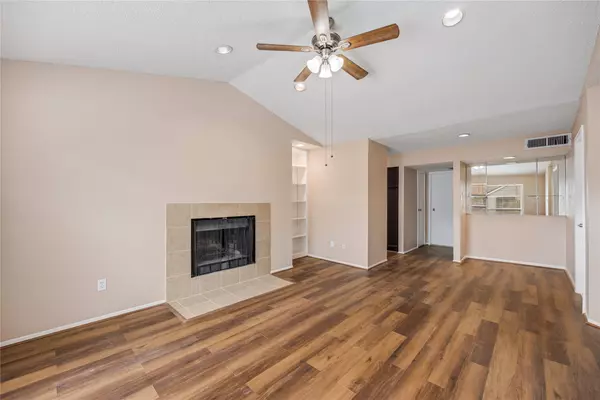 6701 Sands Point DR #47, Houston, TX 77074